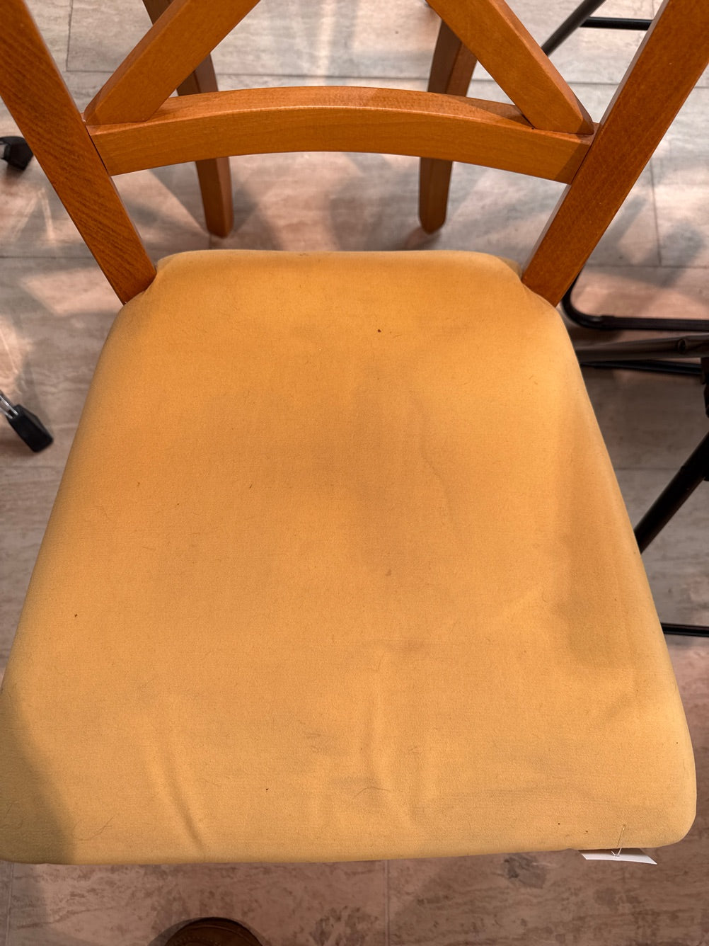 Spisestol gul
